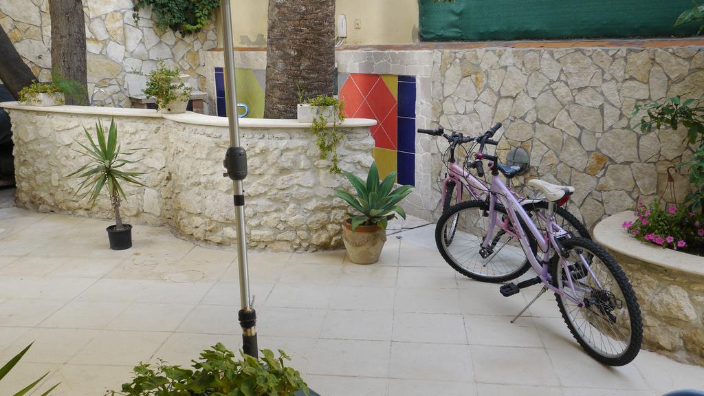 Marina Poetto Alojamento de Acomodação e Pequeno-almoço Cagliari