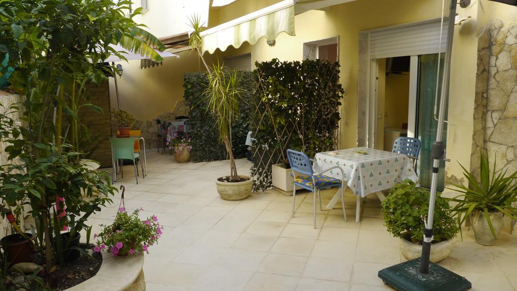 Marina Poetto Bed & Breakfast
